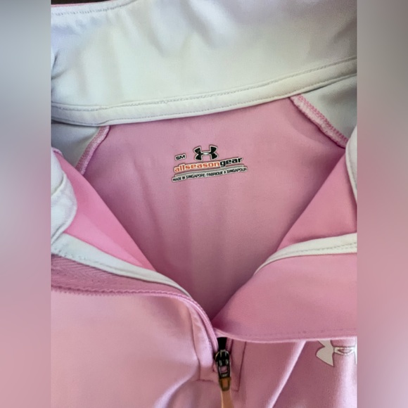 Under Armour long sleeve, pink quarter zip with breast cancer awareness logo - Picture 3 of 3